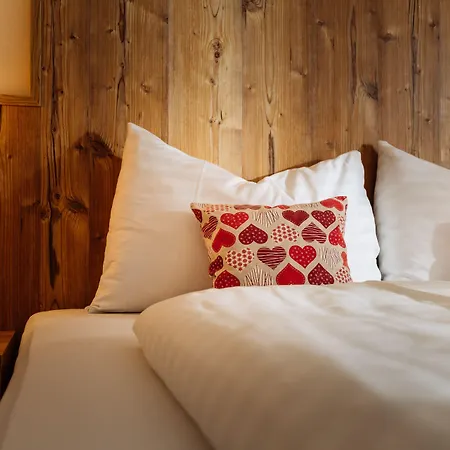 فندق Koegele Bei Innsbruck Axamer Lizum 3*