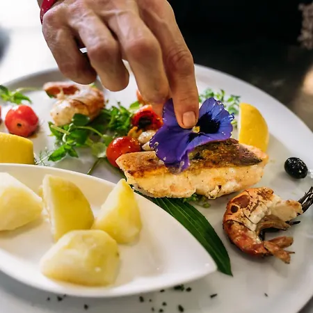 Koegele Bei Innsbruck Axamer Lizum Otel
