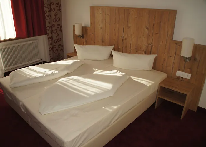 Boutique Koegele Innsbruck Axamer Lizum Otel