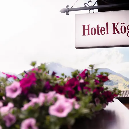 ホテル Boutique Koegele Innsbruck Axamer Lizum 3*