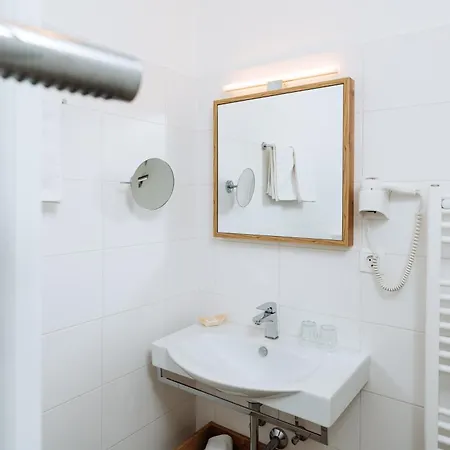 Hotel Boutique Koegele Innsbruck Axamer Lizum 3*